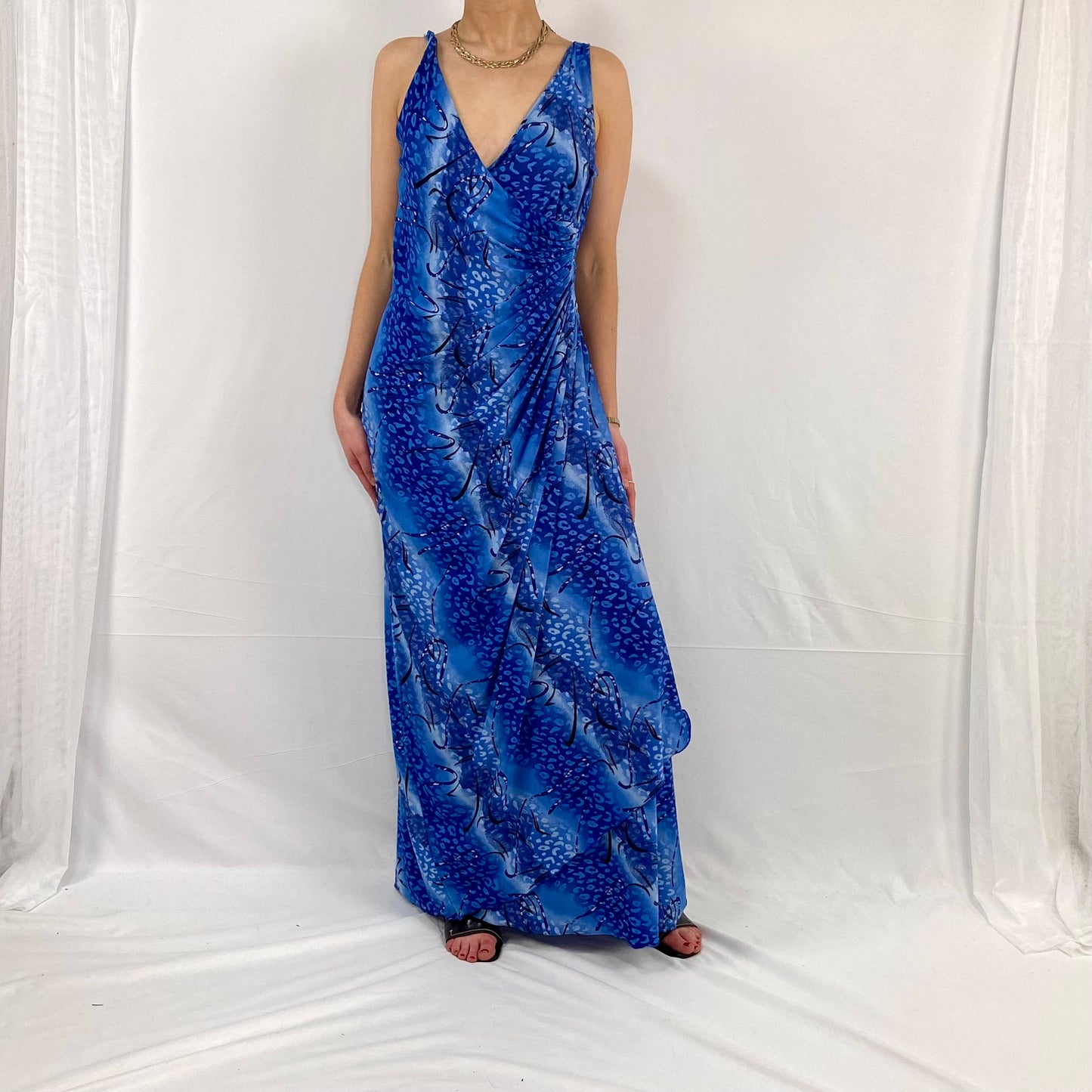 BLUE-PATTERNED-GOWN-1