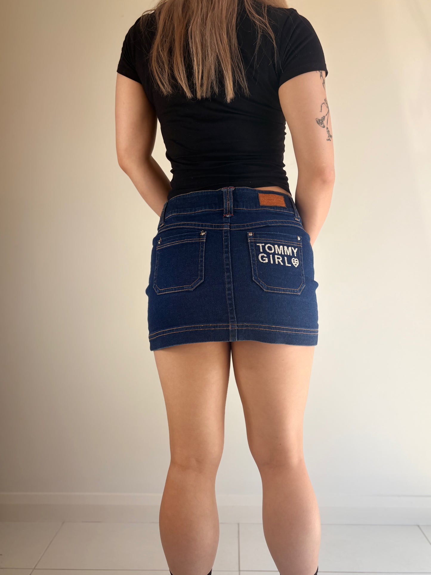 Tommy Hilfigure Classic Wash Denim Mini Skirt