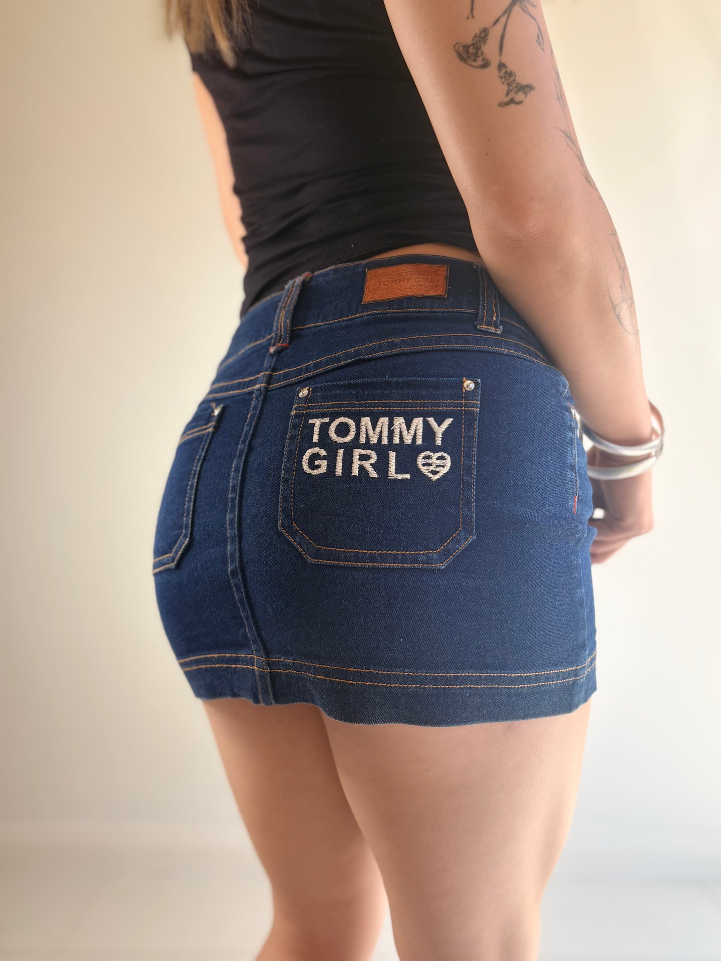Tommy Hilfigure Classic Wash Denim Mini Skirt